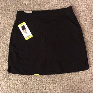 NWT 32 Degrees Black Women’s Skort